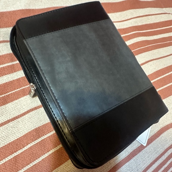 Black Embossed Leather Bible Cover - Picture 6 of 6